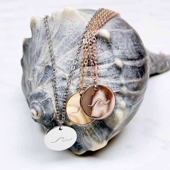 Wave Necklace // rose gold engraved delicate choker ocean beach boho bohemian - Picture 9 of 10